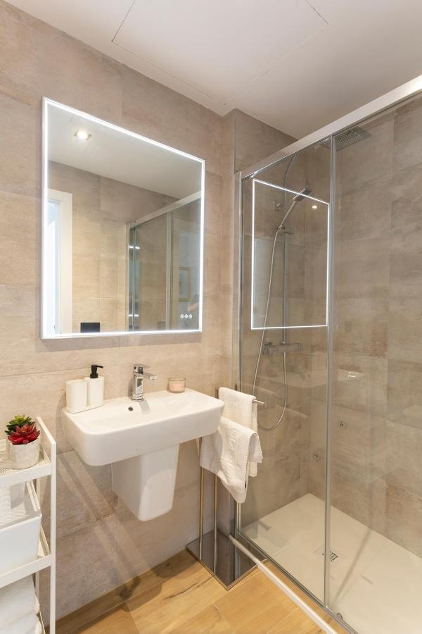 Private & Pool Goyeneta Sevilla Urban Apartment Ngoại thất bức ảnh