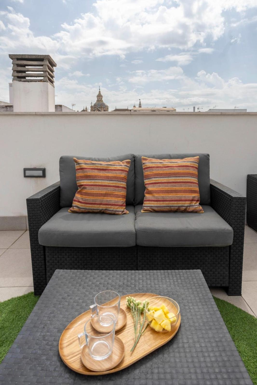 Private & Pool Goyeneta Sevilla Urban Apartment Ngoại thất bức ảnh