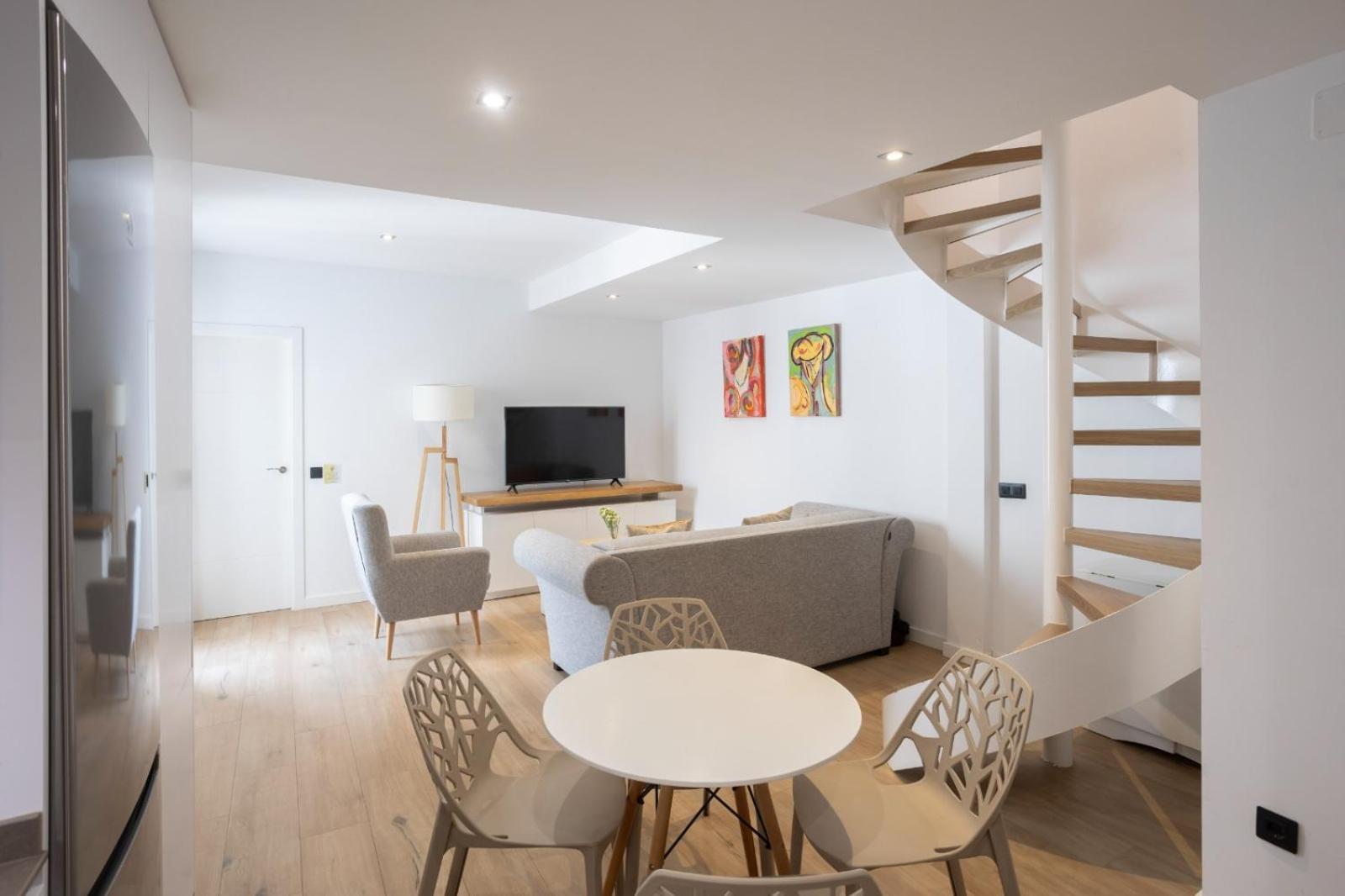 Private & Pool Goyeneta Sevilla Urban Apartment Ngoại thất bức ảnh