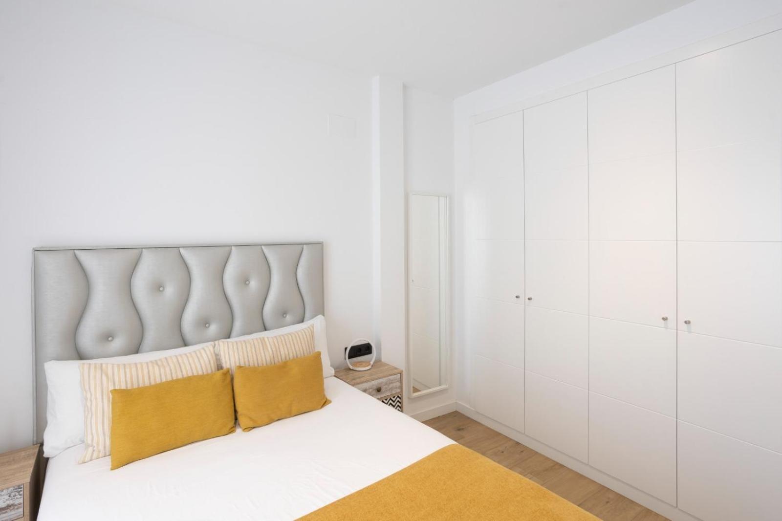 Private & Pool Goyeneta Sevilla Urban Apartment Ngoại thất bức ảnh